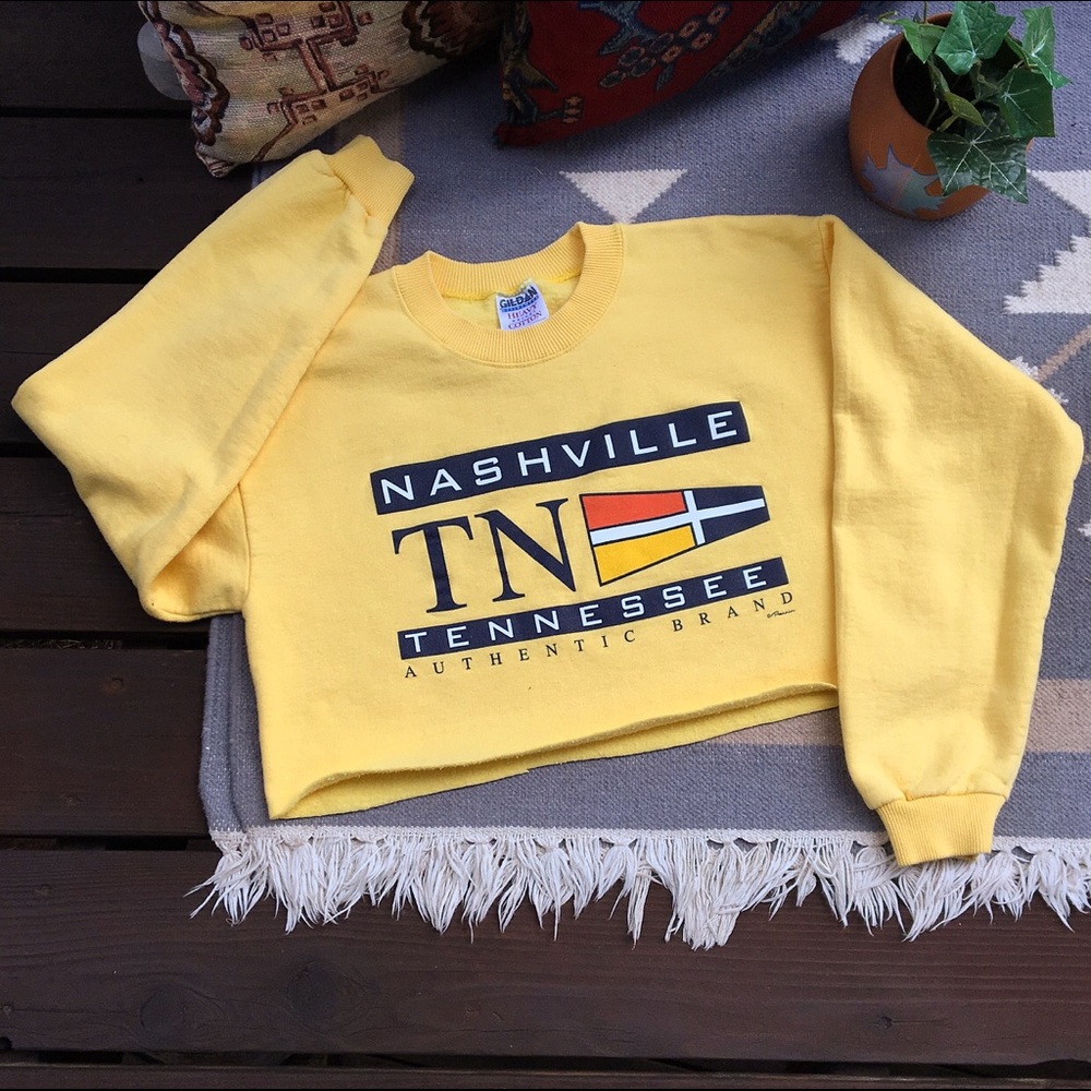 Vintage Nashville Cropped Oversize Sweater